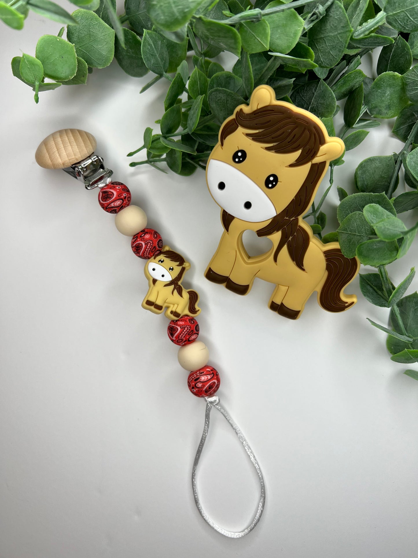 Tan horse Pacifier set